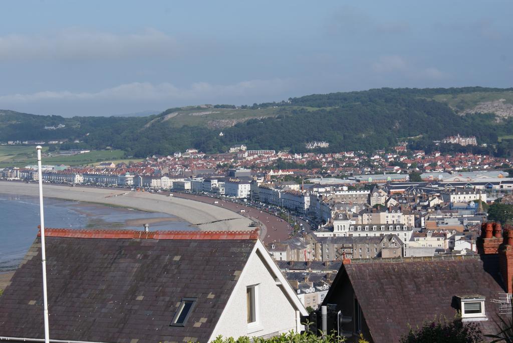 Cleave Court Guest House Llandudno Zewnętrze zdjęcie