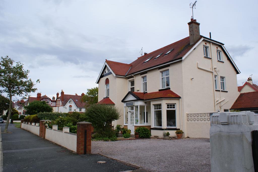 Cleave Court Guest House Llandudno Zewnętrze zdjęcie